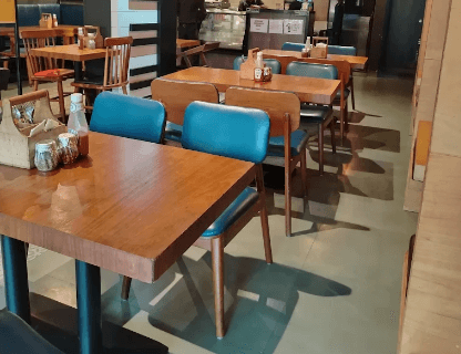 Cafe Beats Restaurant - Vapi