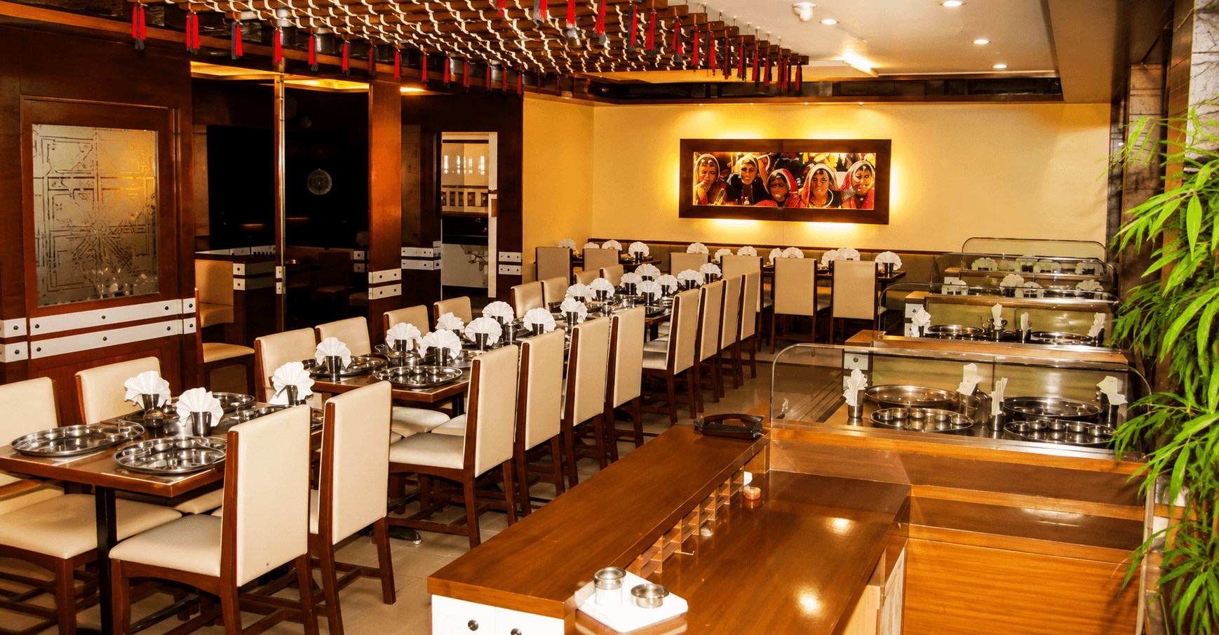 Myra Hotel Surya - Sayajiganj