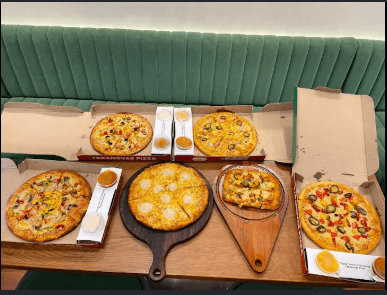 Taranovas Pizza - Anand photo 2