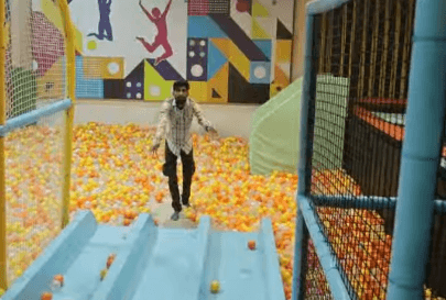 Snow City - New Alkapuri photo 2