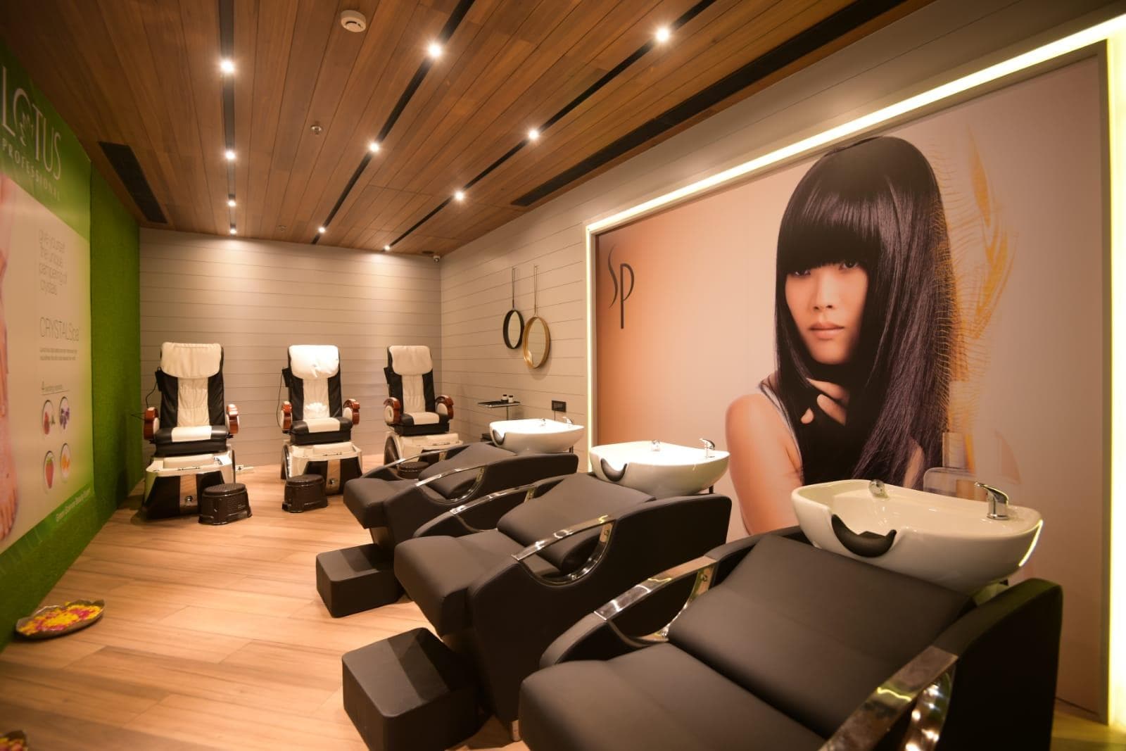 Pamper Palace Unisex Salon & Spa photo 4