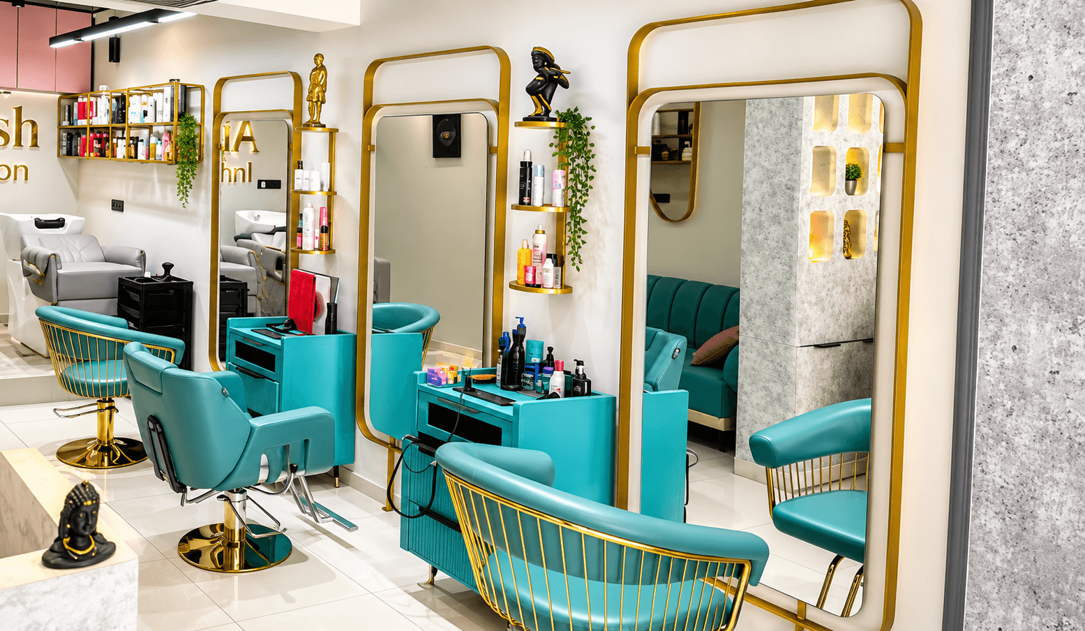 Akash Unisex Salon - Thaltej