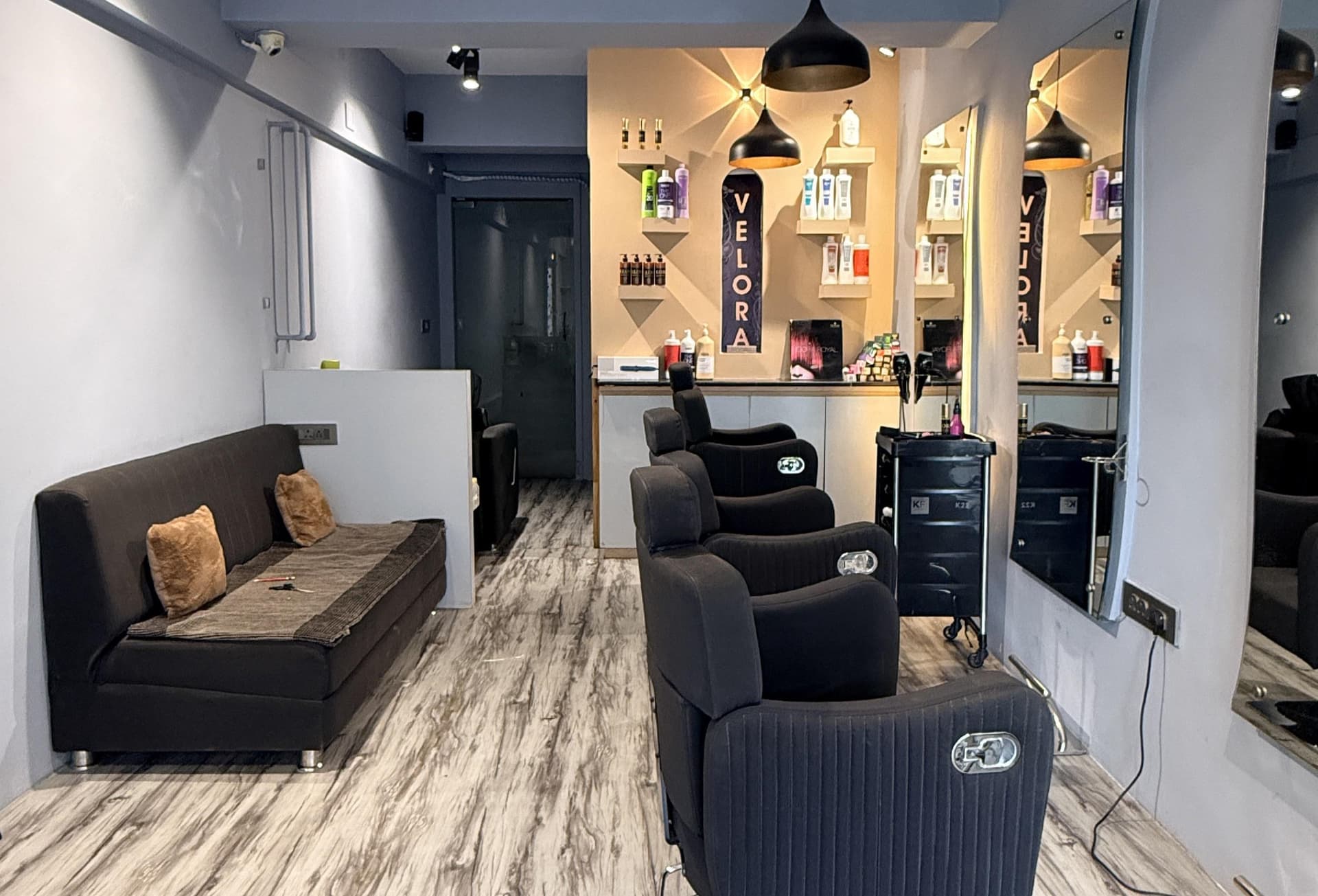 Velora Studio Unisex Salon - Bodakdev photo 2