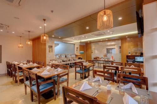 Tru Kitchen - The Beacon Hotel - Akota photo 1