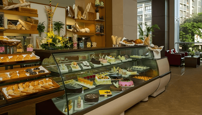 The Cake Place - Radisson Blu_Ambawadi