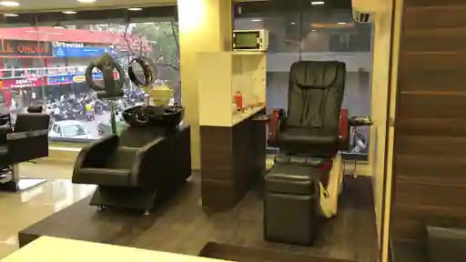 Jawed Habib Hair & Beauty - C G Road photo 4