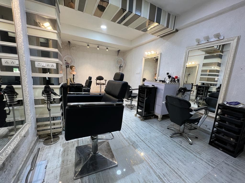 Lofiel Unisex Salon - Prahladnagar photo 2