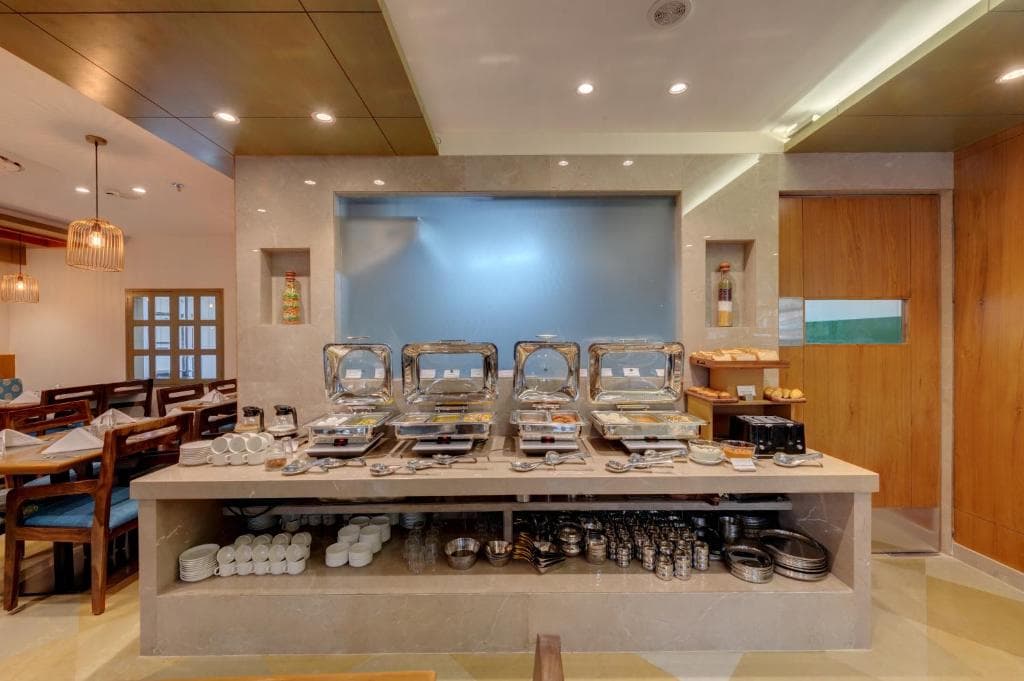 Tru Kitchen - The Beacon Hotel - Akota photo 5
