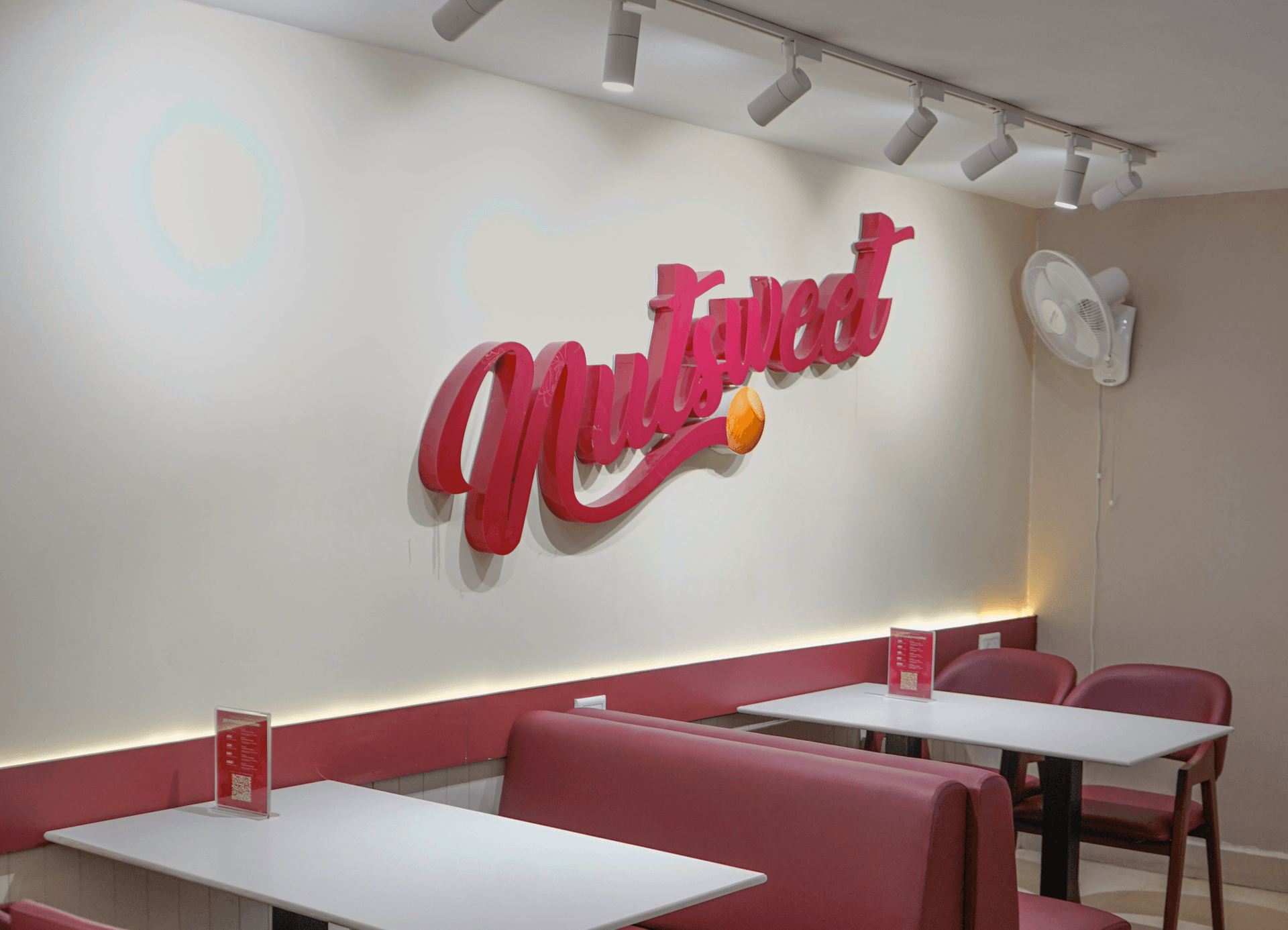 Nutsweet The Dessert Lounge - Navrangpura photo 4