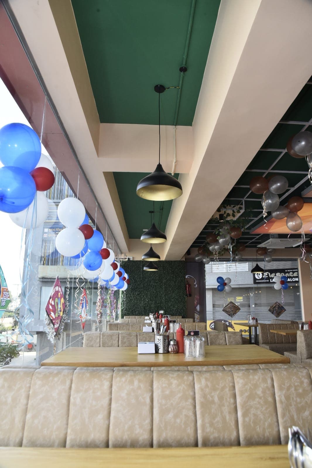 William john's pizza - Gotri photo 1