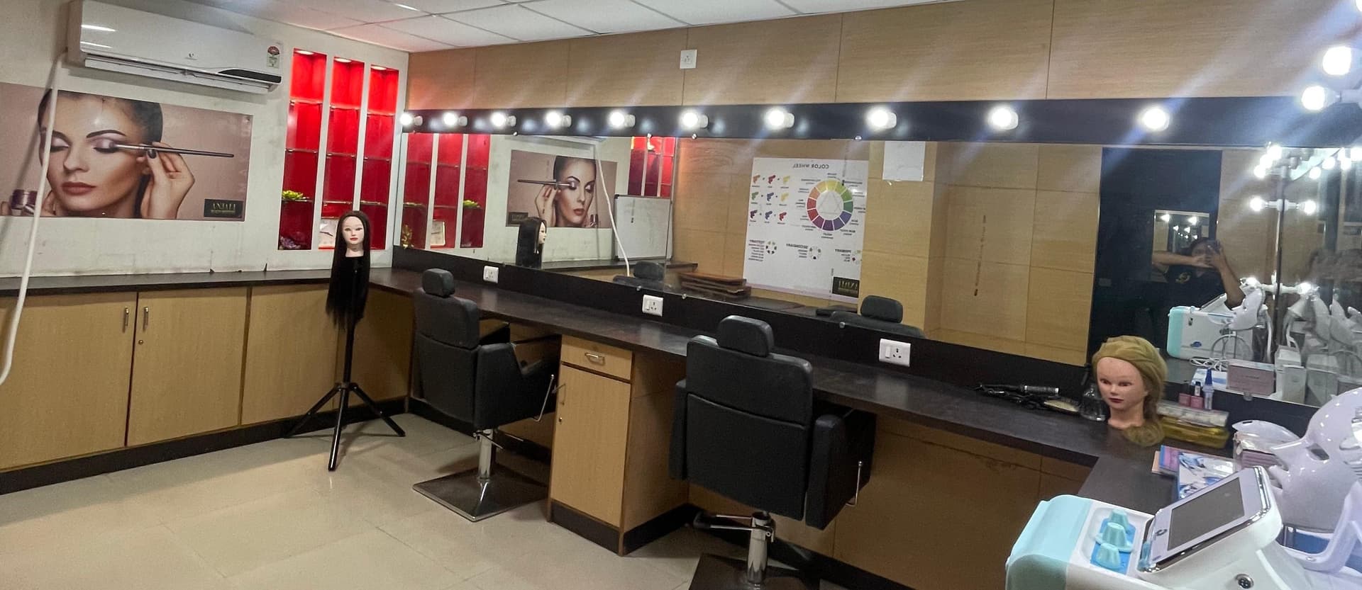 Nikita Beauty Salon - Maninagar photo 1