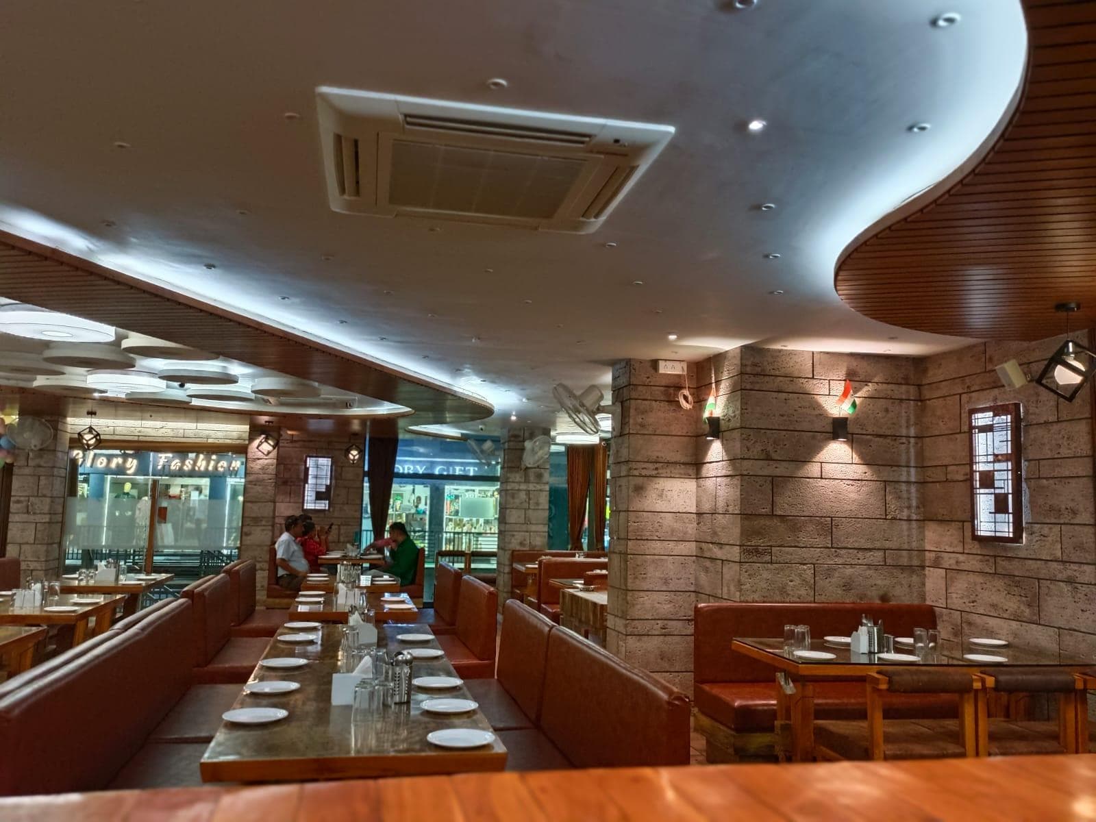 Legend Restaurant - Mehsana photo 1
